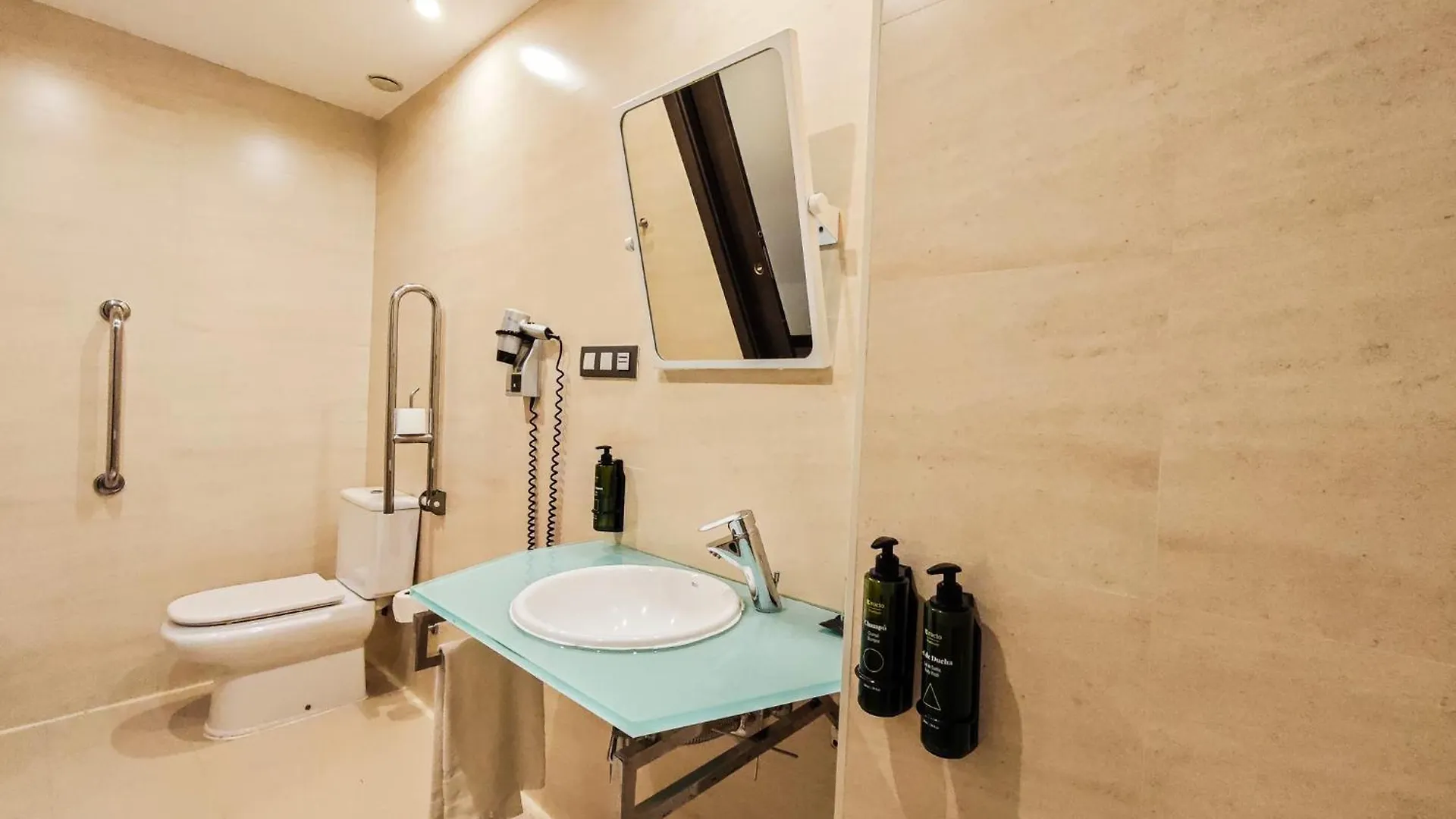 ****  Azz Pamplona Norte Hotel Berriozar España