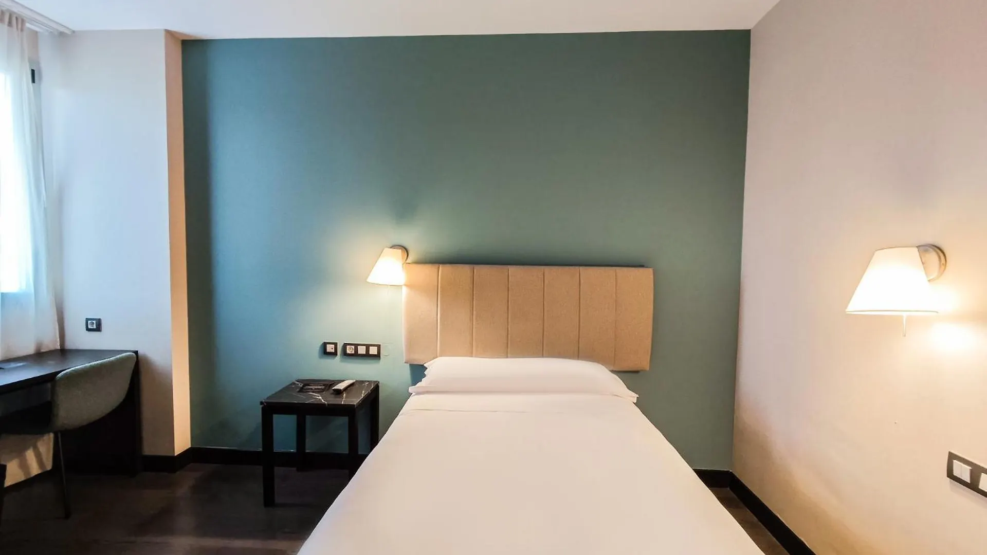 ****  Azz Pamplona Norte Hotel Espagne